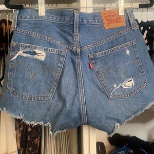 Levi’s 501 cutoff shorts